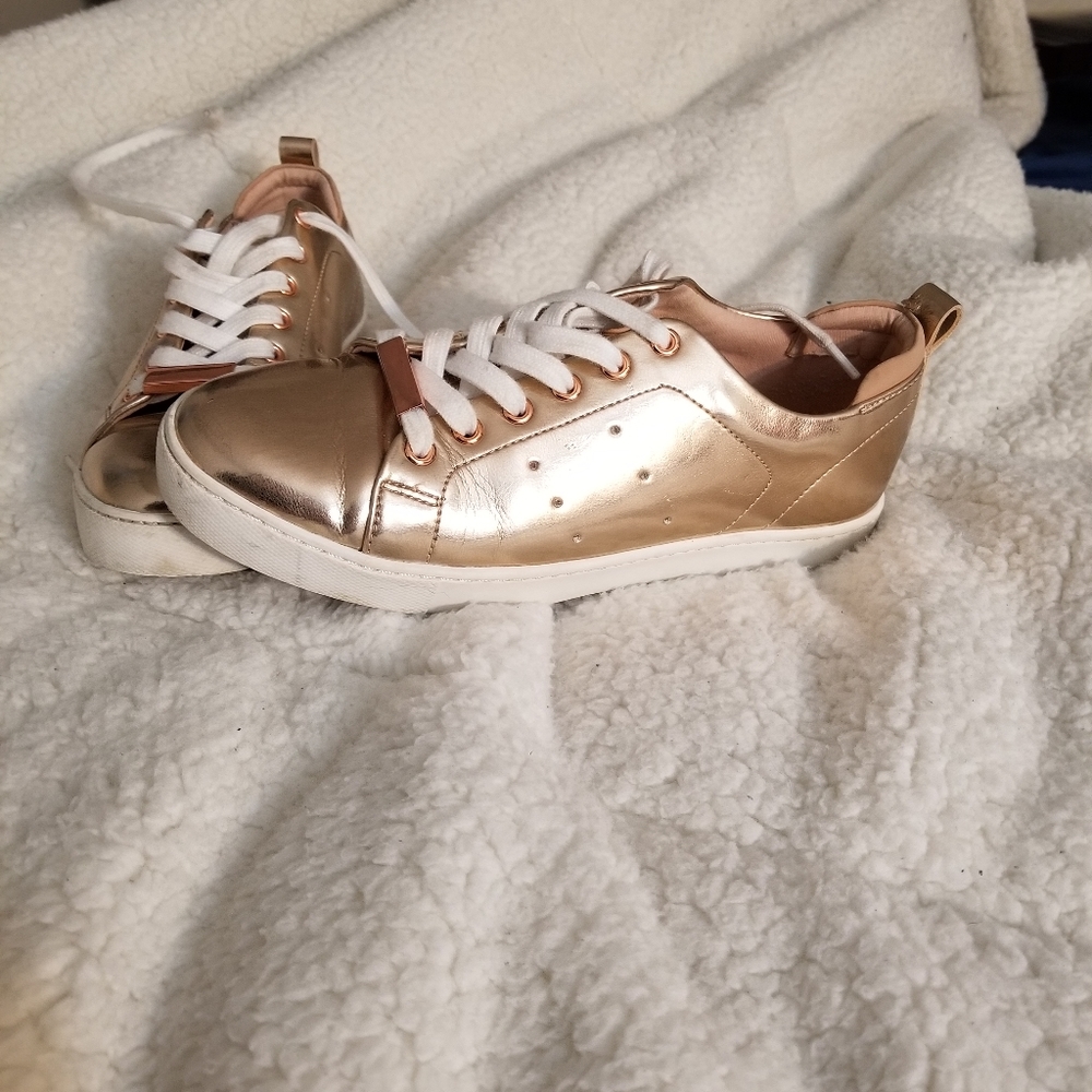 ALDO Rose Gold Sneakers size 6
